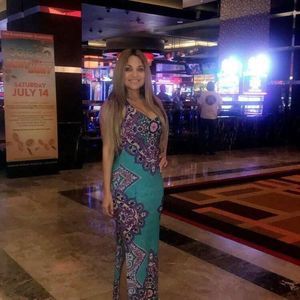 Meet your Posher, Talia